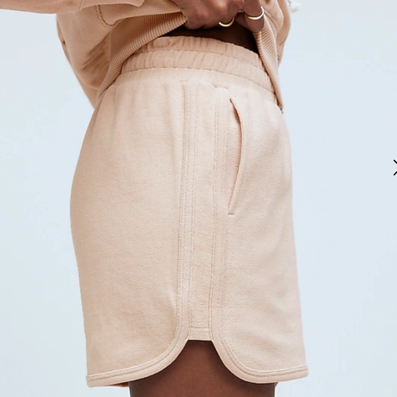 NWT Madewell Dolphin-Hem Shorts: Botanical Dye Edition - Picture 6 of 9